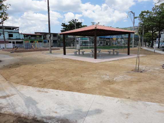 Construção de Praça São Miguel Arcanjo - RJ - Urbanismo