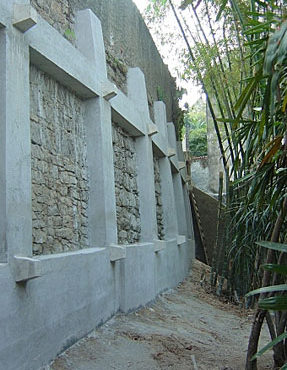 Reforço de muro com Grelha em Concreto Atirantada RJ