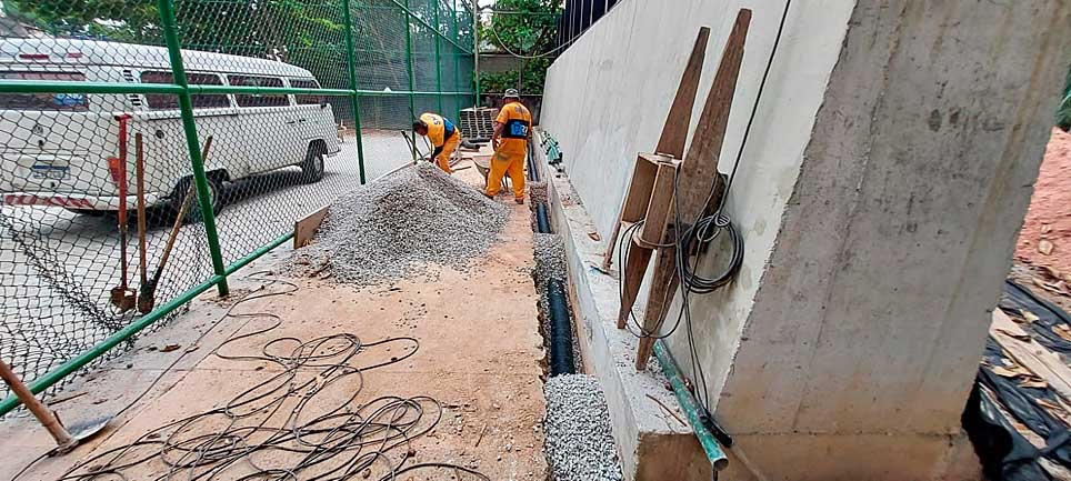 Contenção de Encosta em Área de Laser RJ - 29